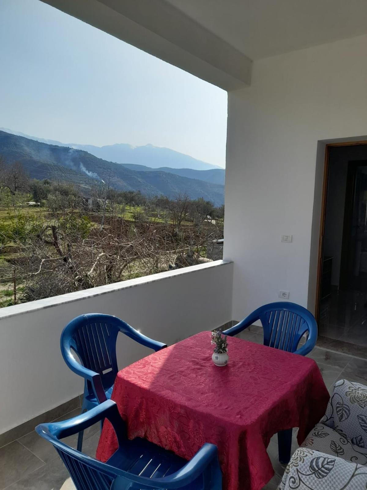 Villa Besart Berat Exteriör bild