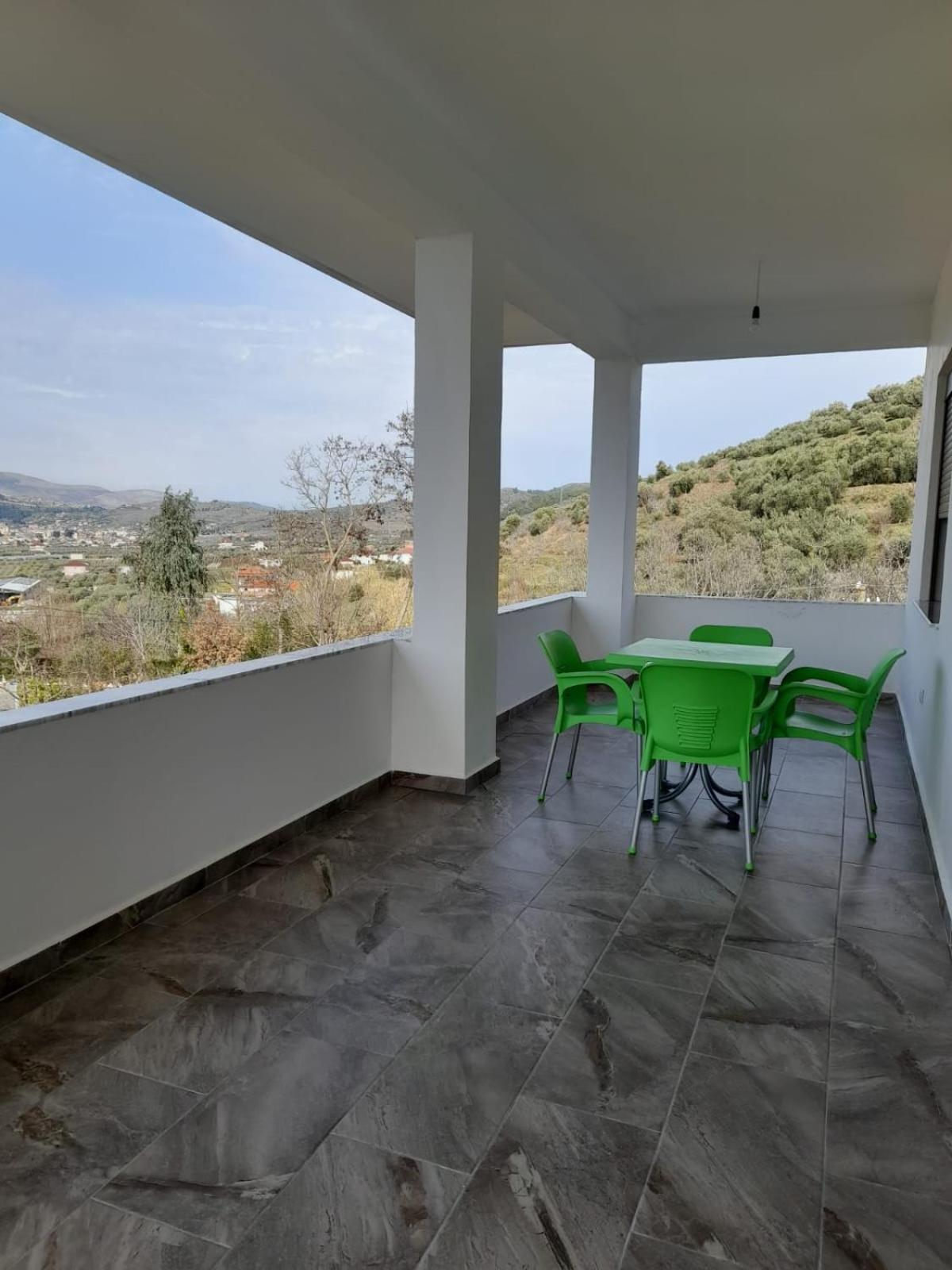 Villa Besart Berat Exteriör bild